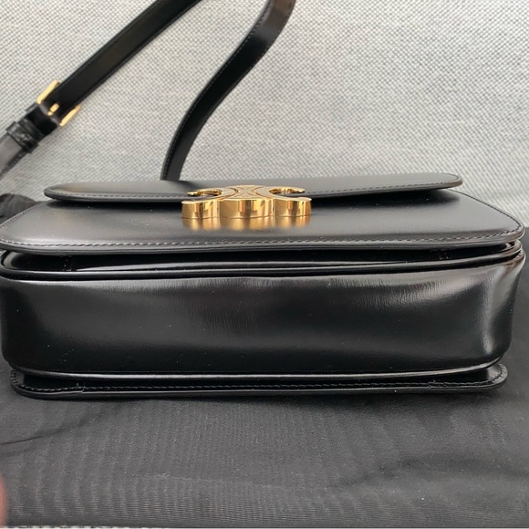 (SOLD)Celine Triomphe Bag (Medium) - Picture 2 of 12